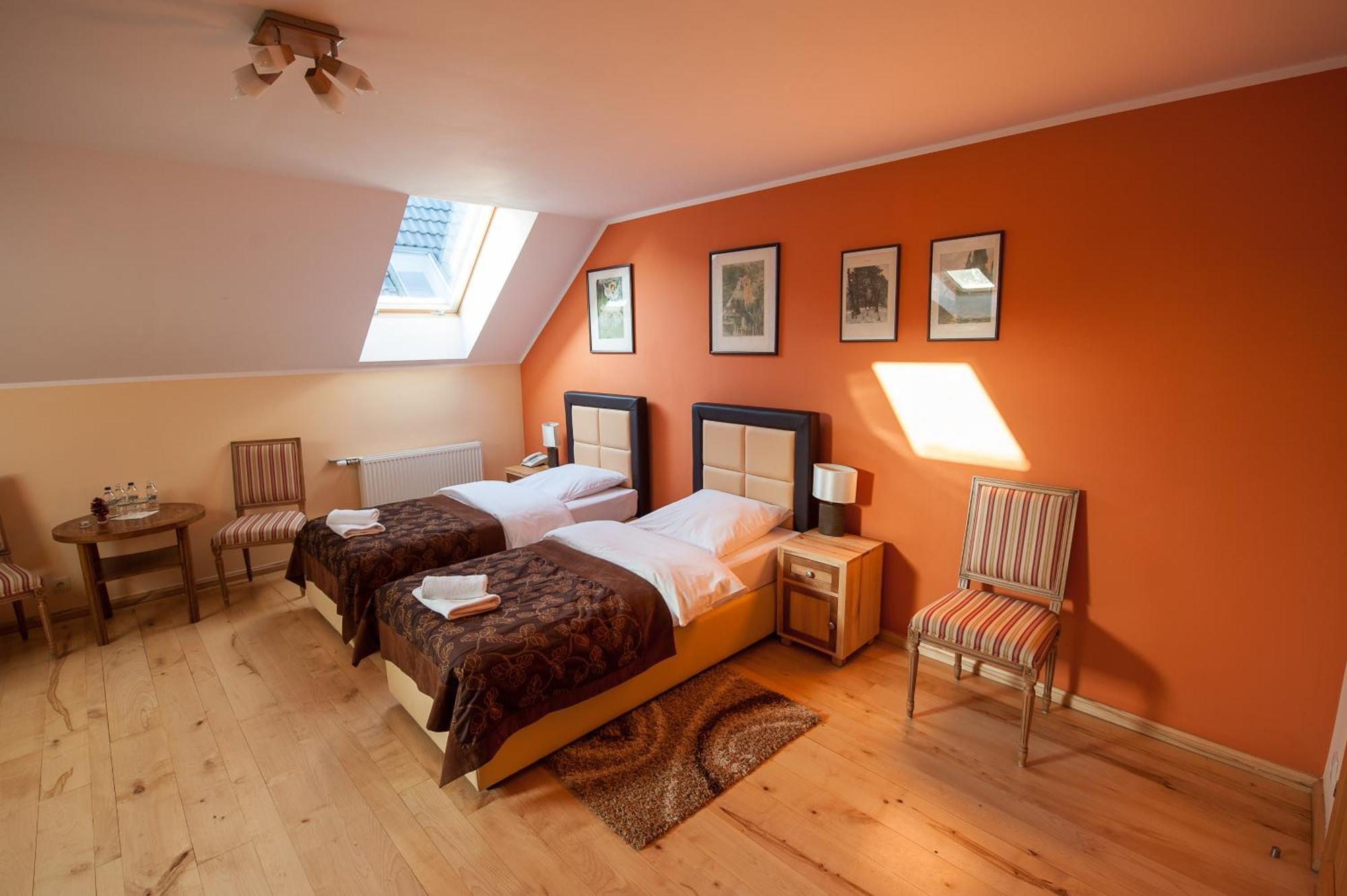 Hotel Siedem Drzew Biskupice  Zimmer foto